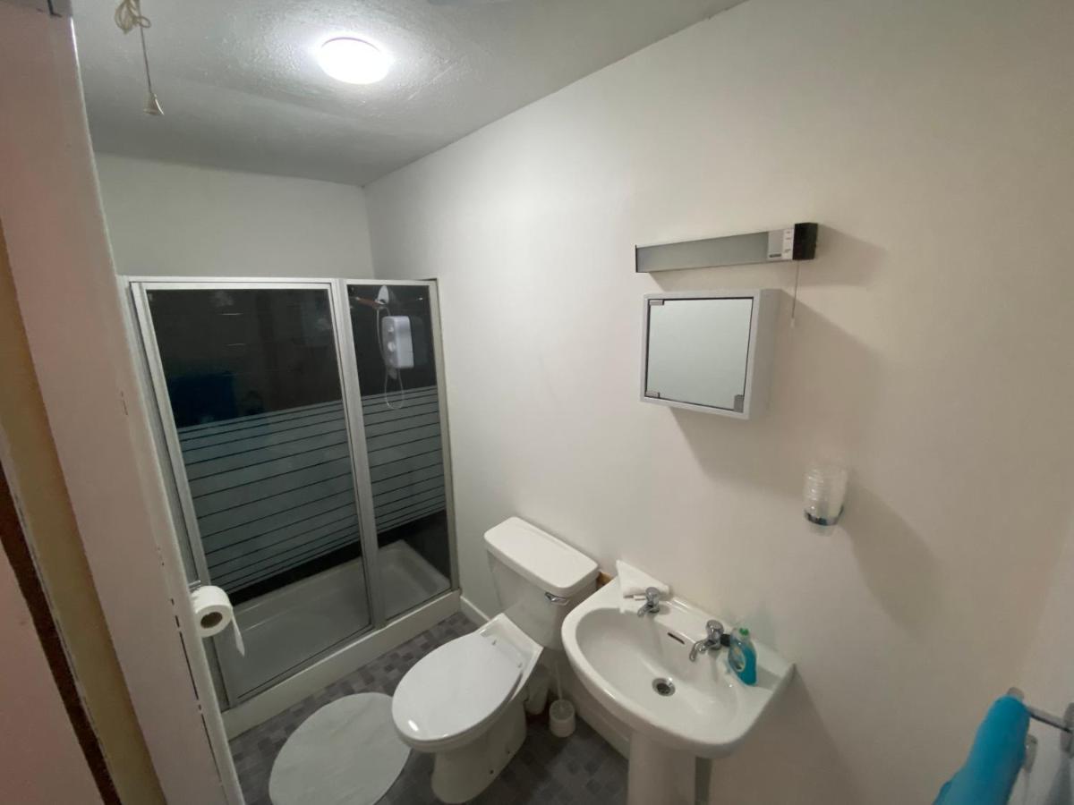 Shalimar Annex Hotel Alness Kültér fotó